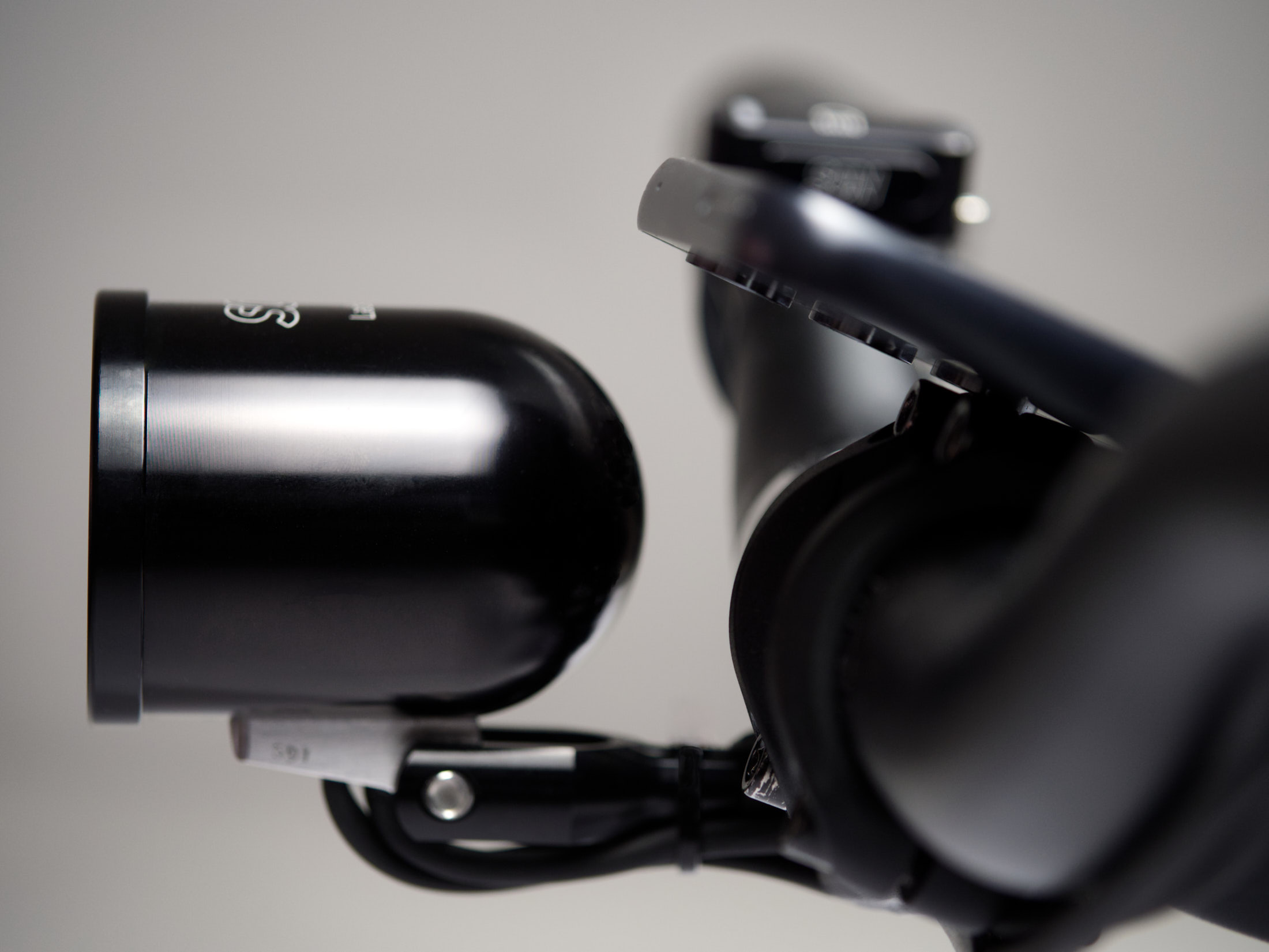 Ladelux (120/180 Lux) + USB C Charger, black anodized